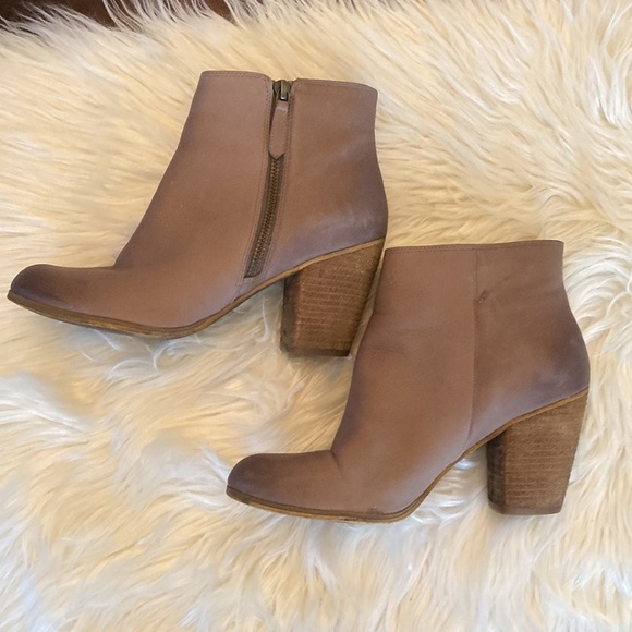 BP Woman’s Leather BP Ankle Boot Nordstom Brand - Picture 4 of 13